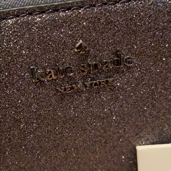 Kate spade makeup purse in space grey silver NWT - Picture 2 of 5